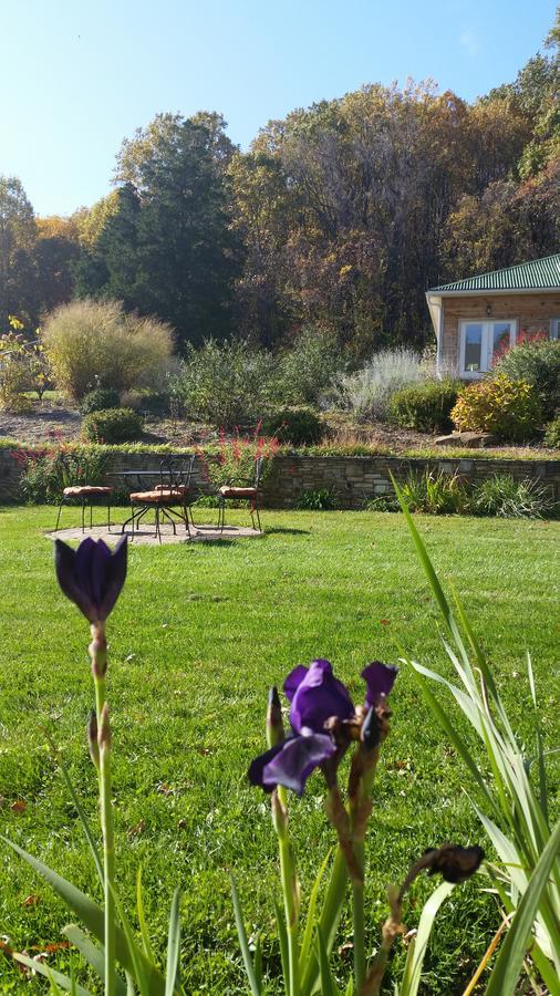 Stone Manor Boutique Inn Britain Esterno foto